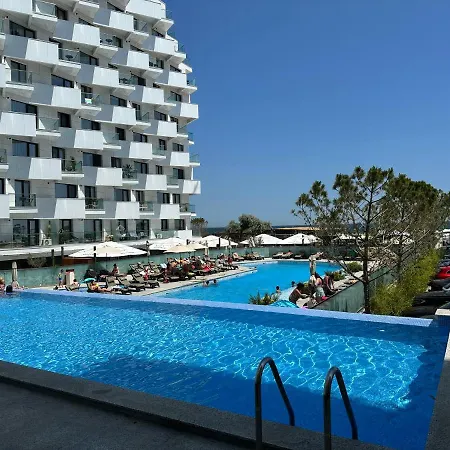 Apartment Seaside Infinity Spa&resort