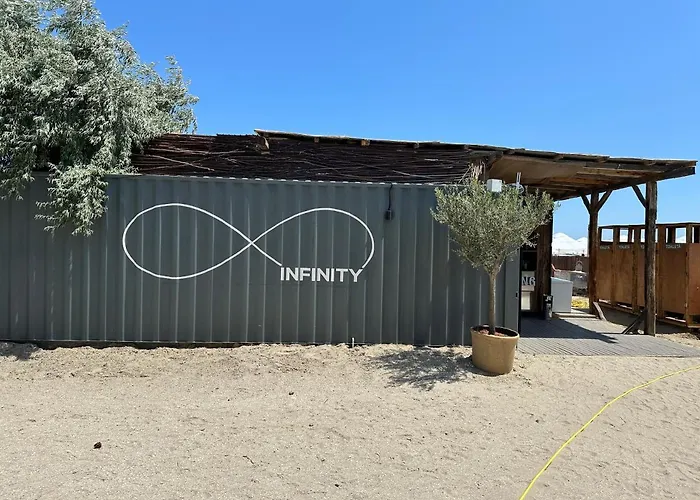 Seaside Infinity Spa&resort Апартаменты Нэводари
