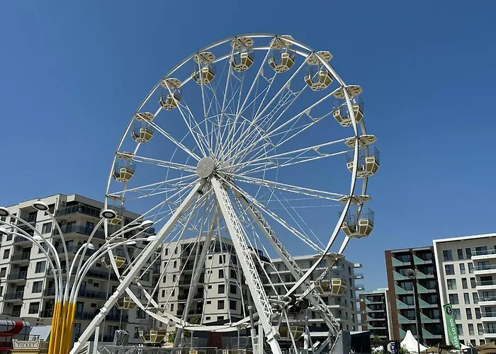 Seaside Infinity Spa&resort Apartment Năvodari